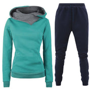 Women's Plush Hooded Sportswear Suit – Two-Piece Set with Pockets