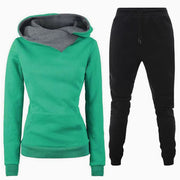 Women's Plush Hooded Sportswear Suit – Two-Piece Set with Pockets